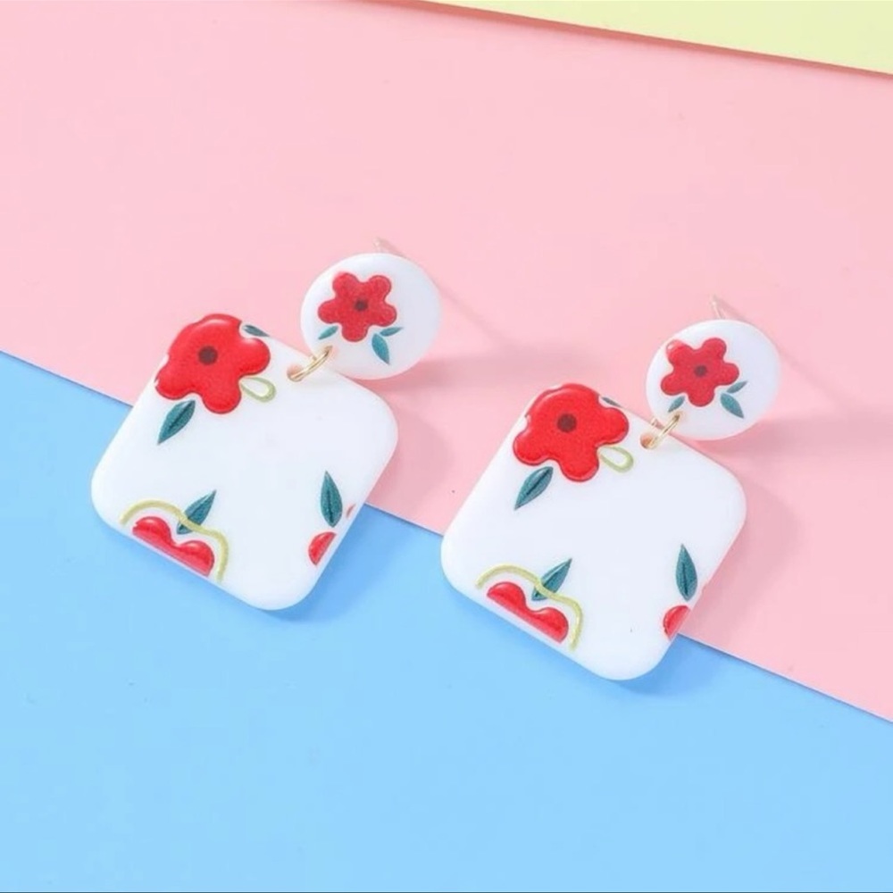NWT Summer Earrings!!